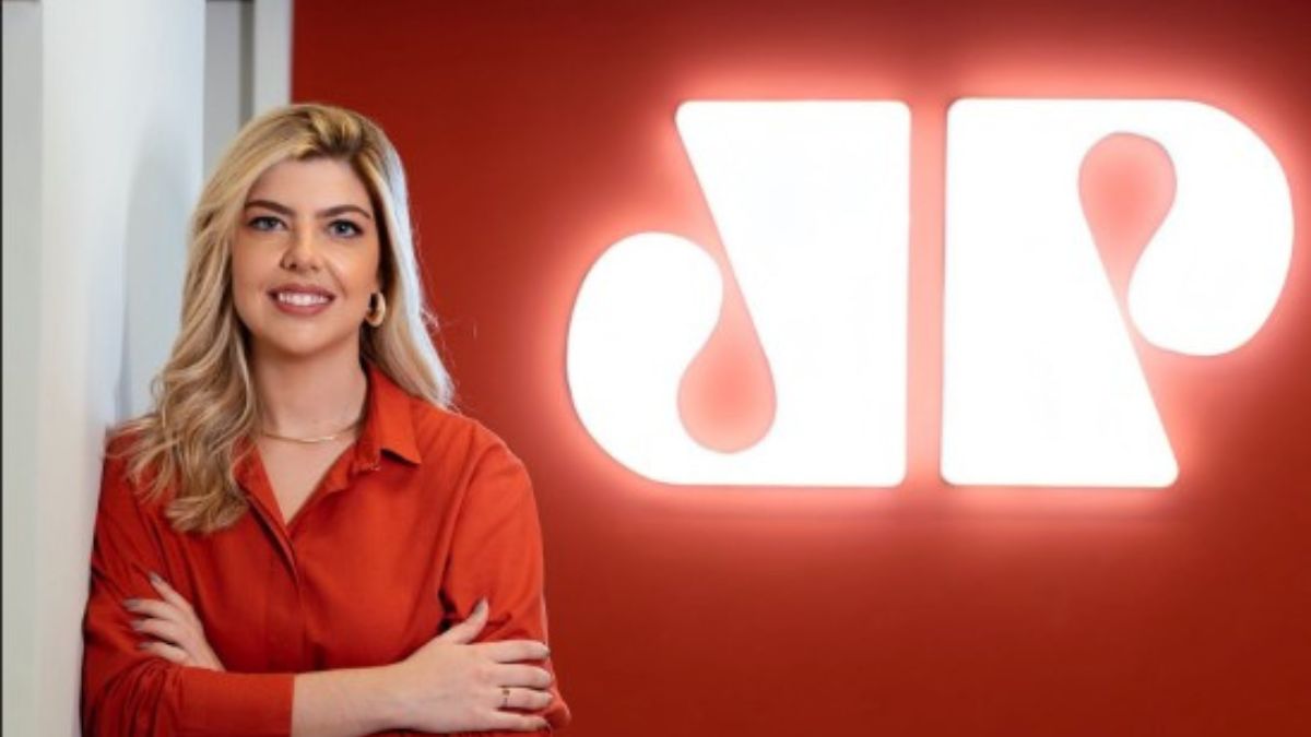 Jovem Pan anuncia Thalita Vieira