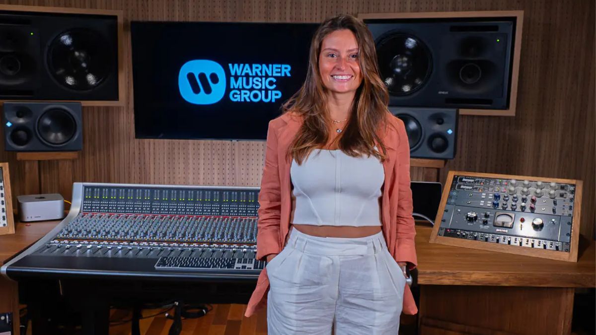 MARCELA MOREIRA CHEGA À WARNER MUSIC BRASIL