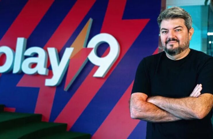 Play9 Expansão do casting