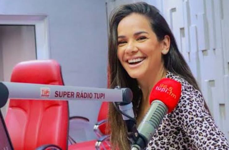 Rádio Tupi Isabelle Benito