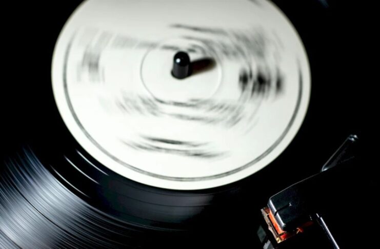 Vinil volta a crescer vendas