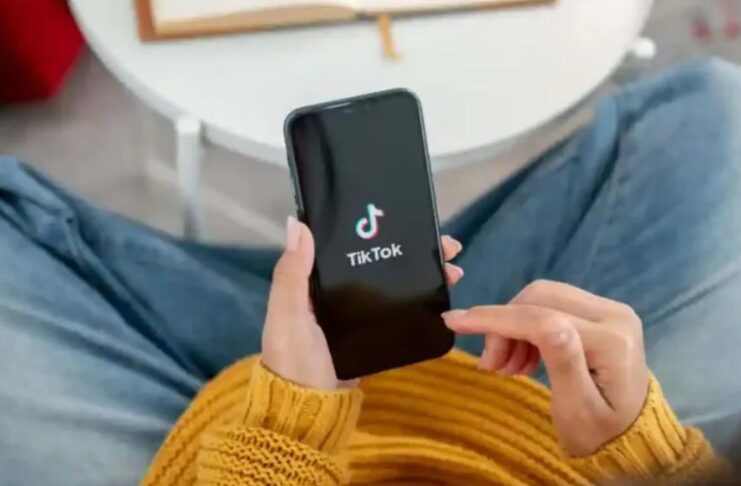 TikTok lança o bulletin board