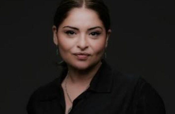 Madeleine Lacsko O Antagonista